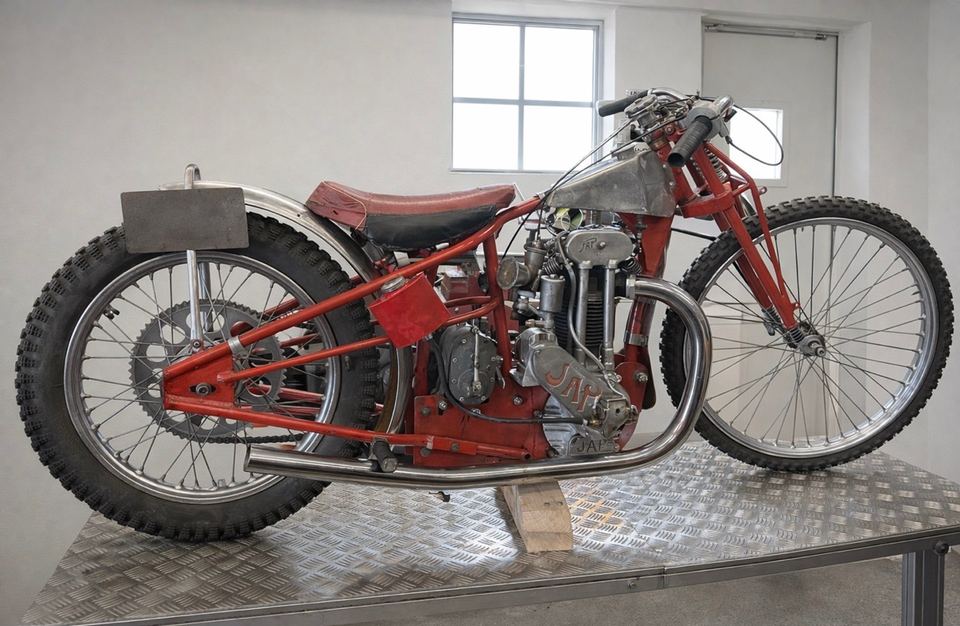 1945 J.A.P 1000-meter longtrack of Christoffer Alwen