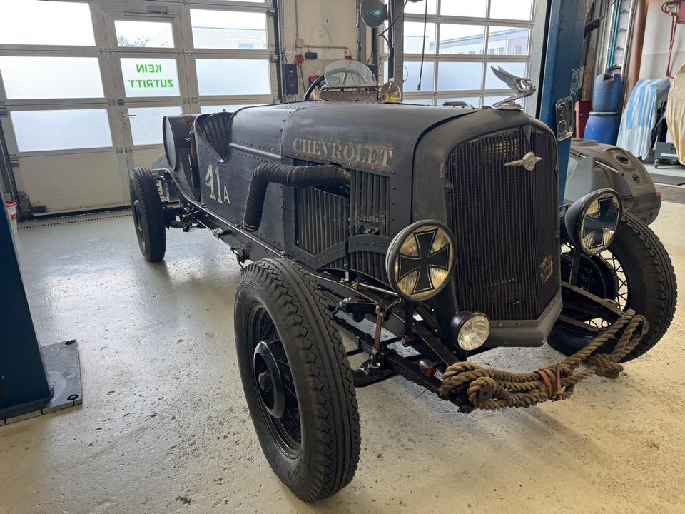 1934 Chevrolet Roadstser of Fabian Huber & Jessica Raschke